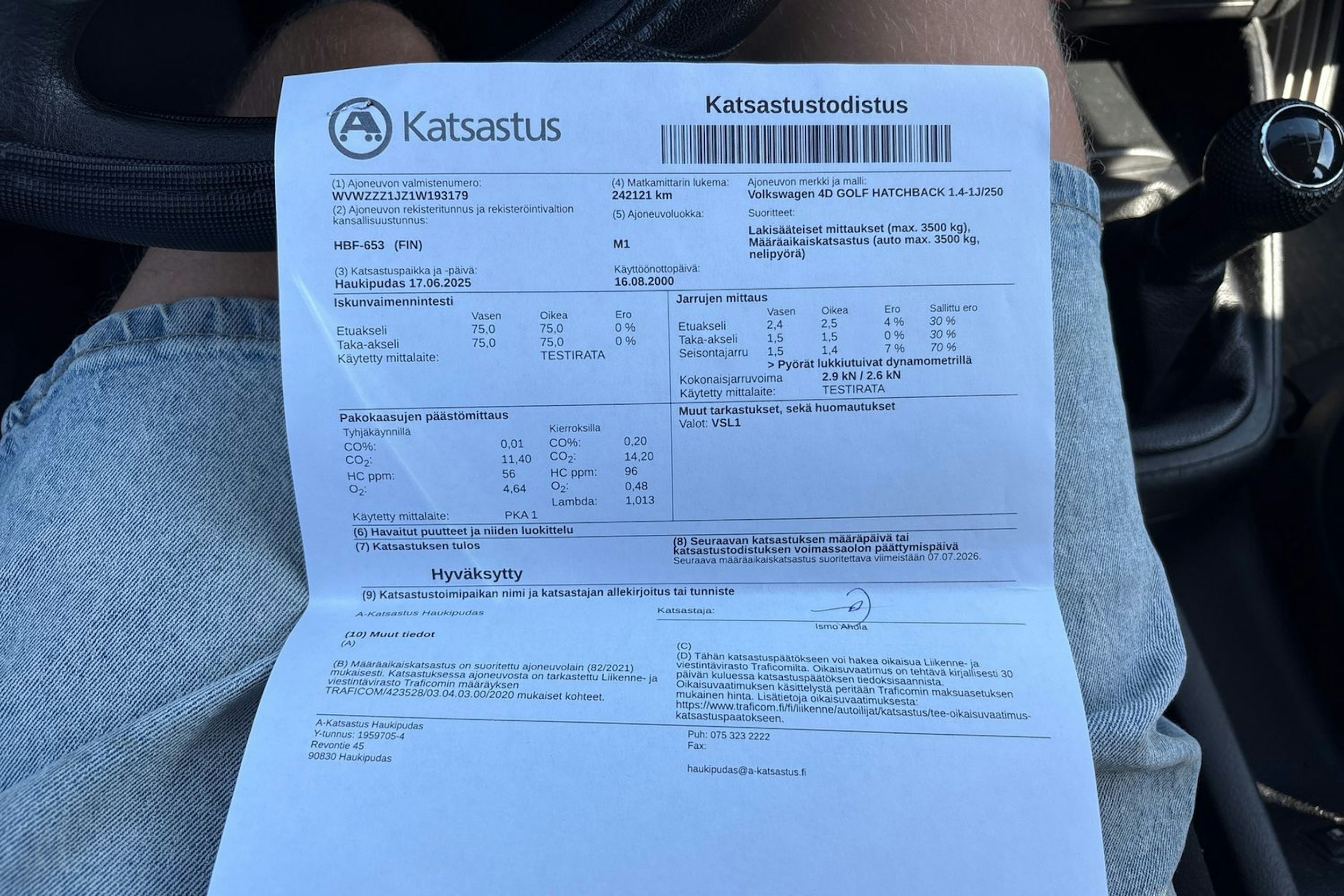 ruskea (beige) Volkswagen Golf 2000 kuva 22.
