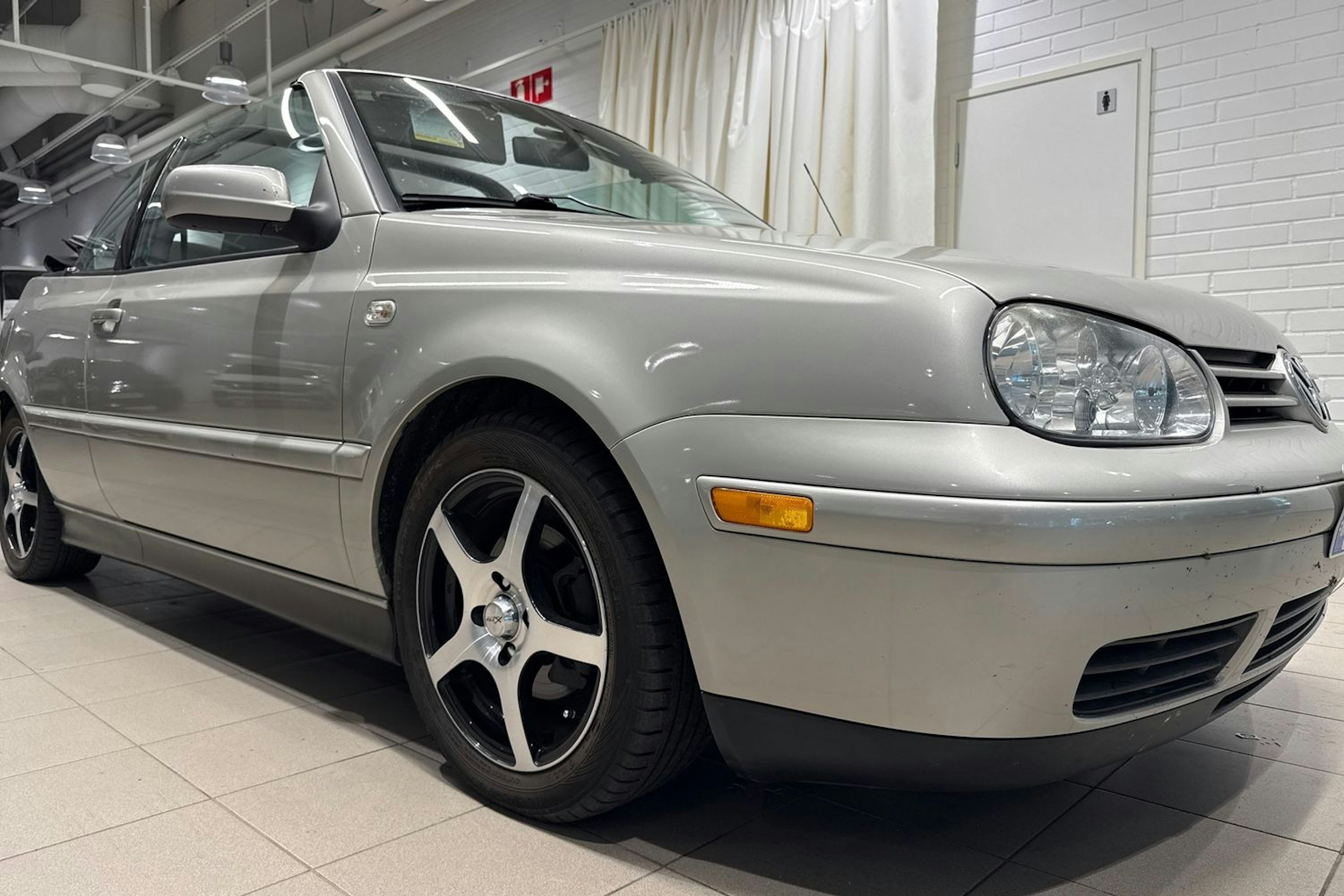 harmaa Volkswagen Golf 2001 kuva 19.