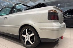 harmaa Volkswagen Golf 2001 kuva 21.