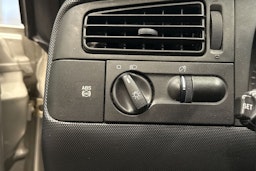 harmaa Volkswagen Golf 2001 kuva 28.