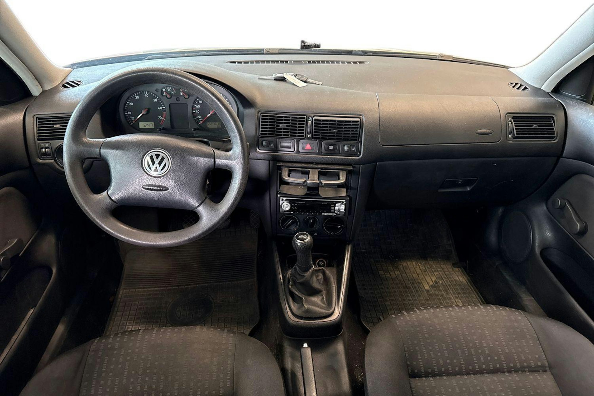 Ruskea (beige) Volkswagen GOLF 2001 kuva 7.