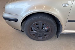 Ruskea (beige) Volkswagen GOLF 2001 kuva 10.