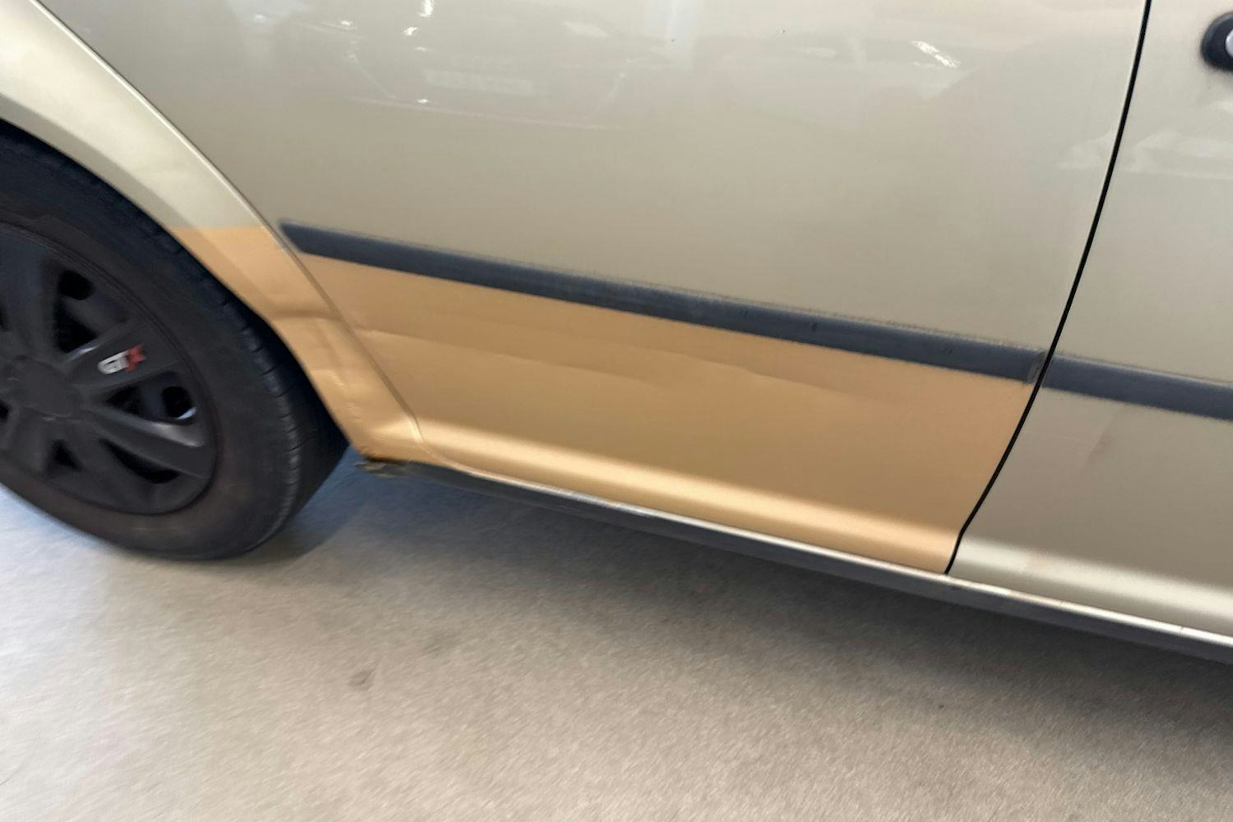 Ruskea (beige) Volkswagen GOLF 2001 kuva 26.