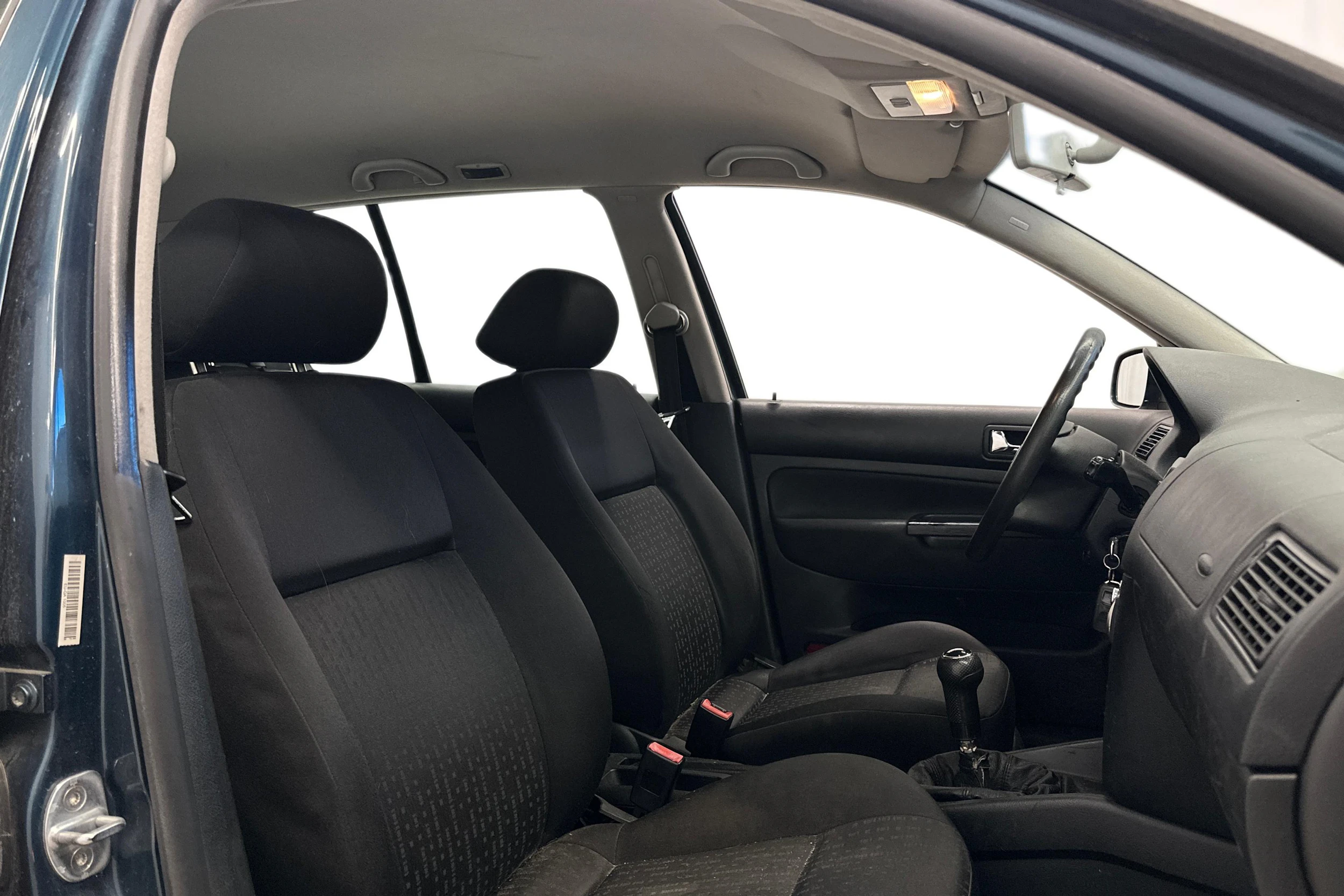 vihreä Volkswagen Golf 2002 kuva 9.