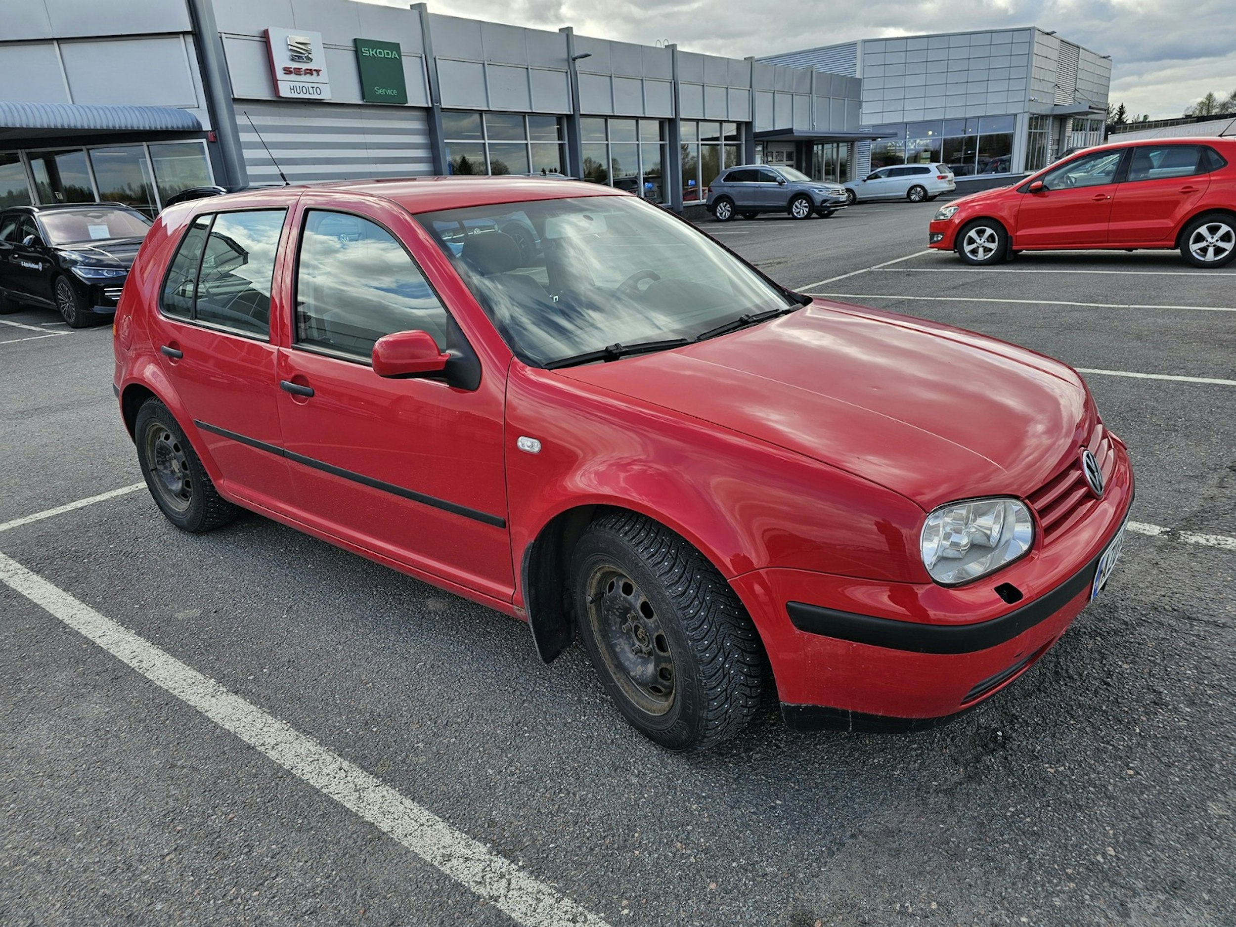 Punainen Volkswagen GOLF 2003 kuva 8.