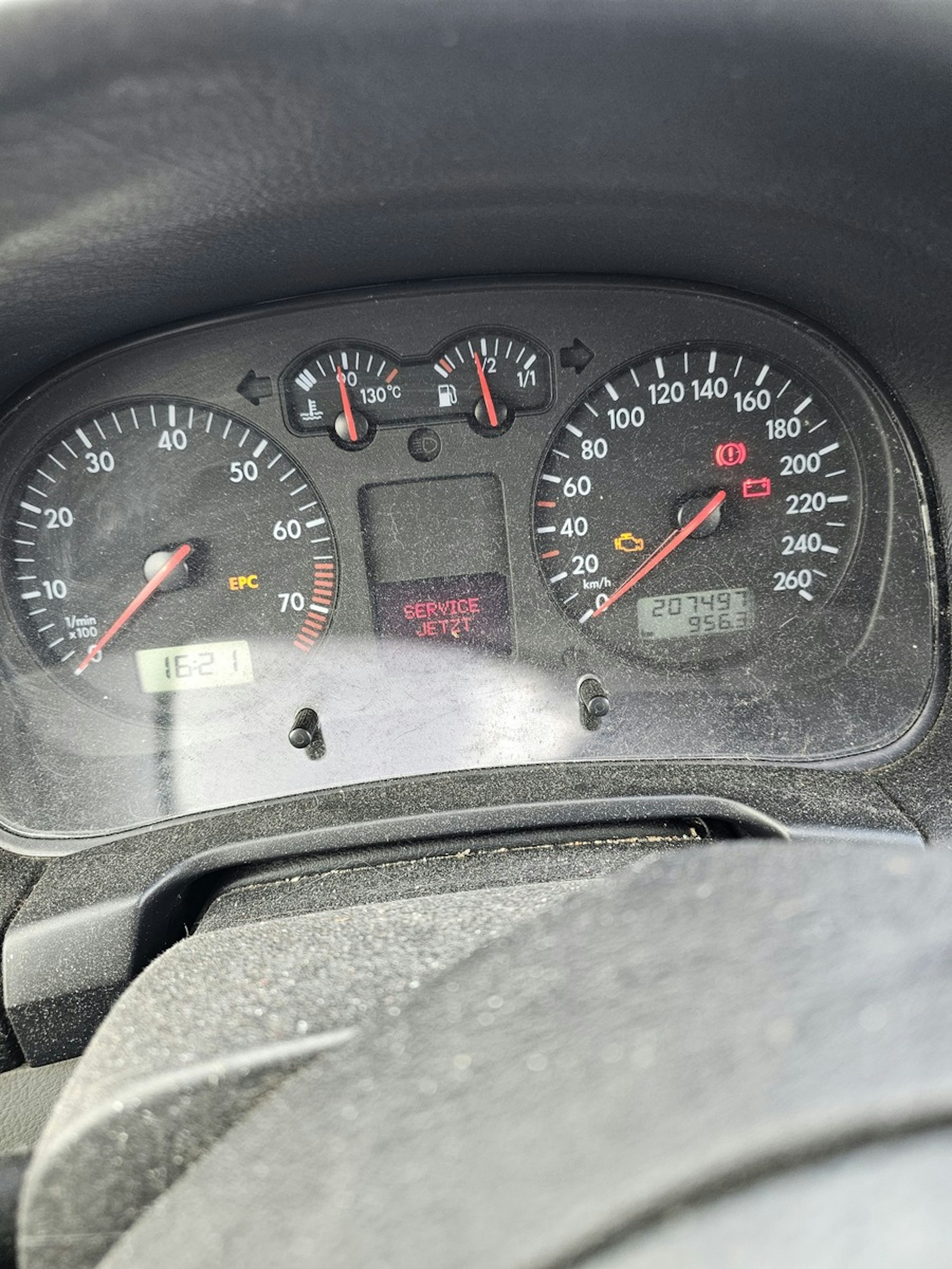 Punainen Volkswagen GOLF 2003 kuva 14.