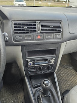 Punainen Volkswagen GOLF 2003 kuva 15.