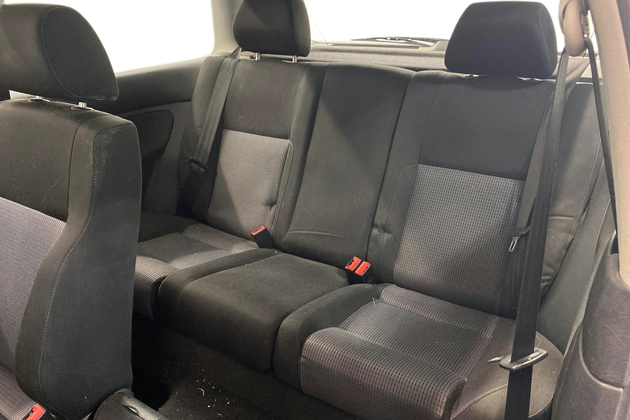 sininen Volkswagen Golf 2003 kuva 8.
