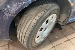 sininen Volkswagen Golf 2003 kuva 14.
