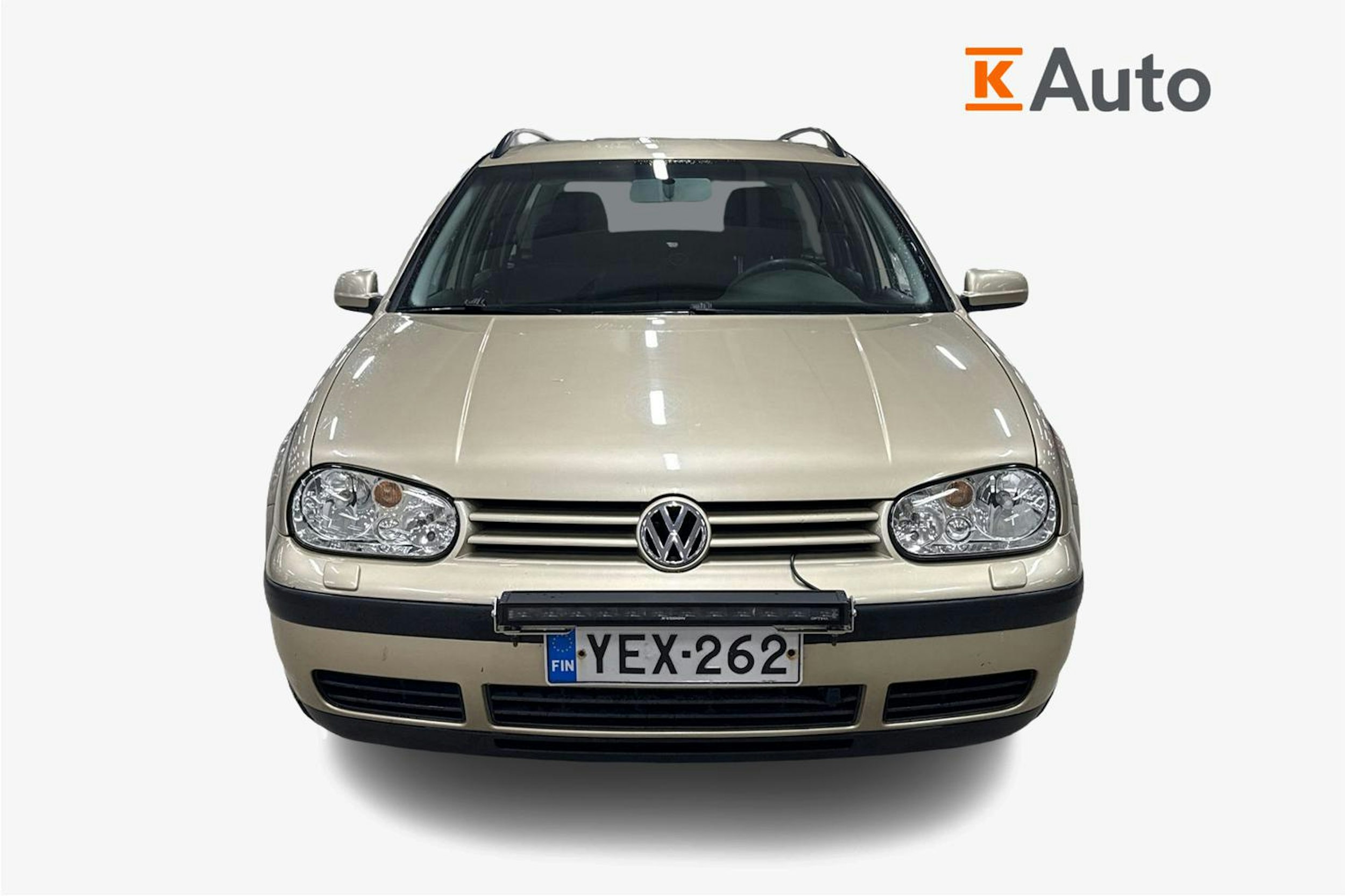 ruskea (beige) Volkswagen Golf 2003 kuva 4.
