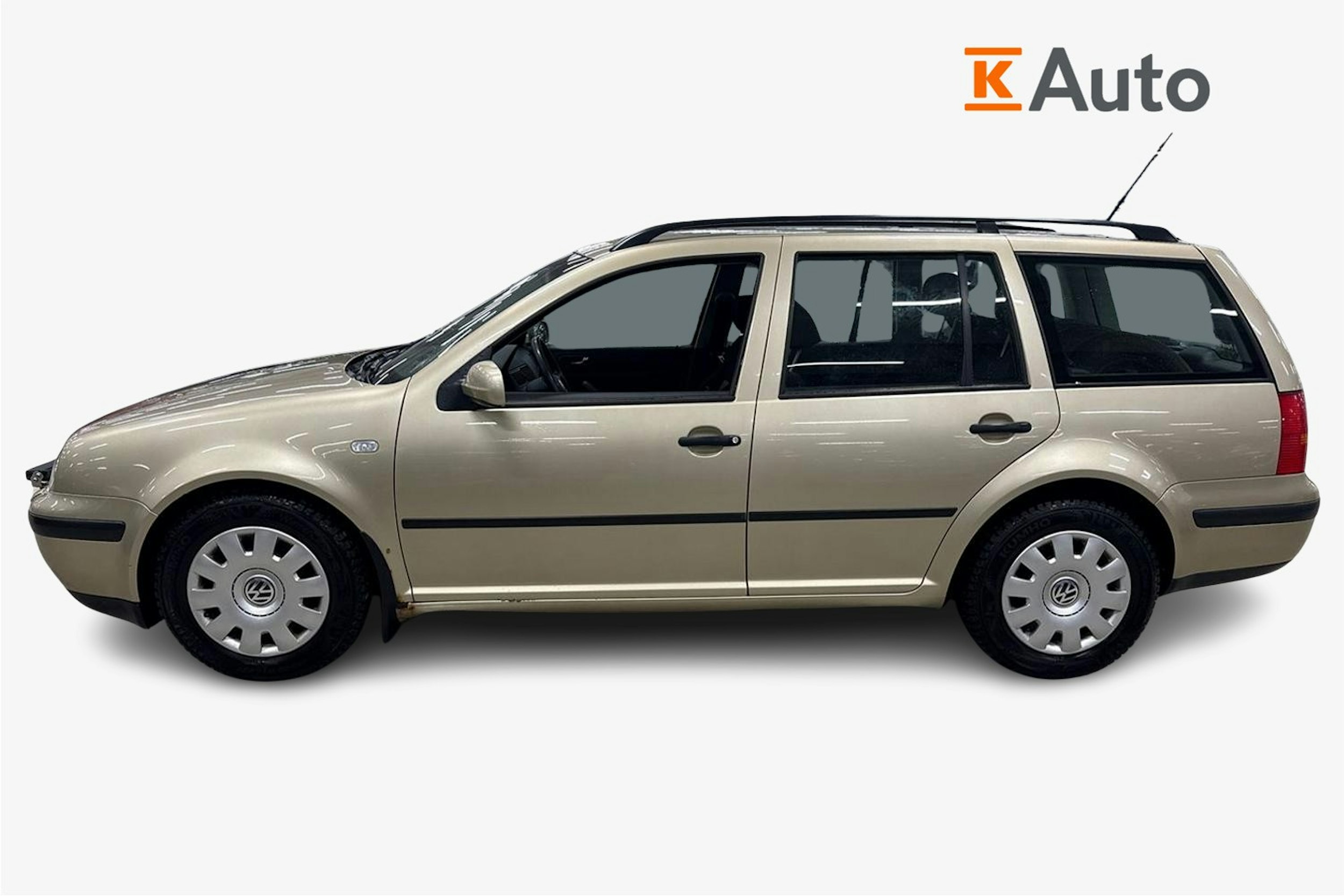 ruskea (beige) Volkswagen Golf 2003 kuva 5.