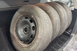 ruskea (beige) Volkswagen Golf 2003 kuva 10.