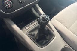 punainen Volkswagen Golf 2004 kuva 17.