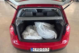 punainen Volkswagen Golf 2004 kuva 20.