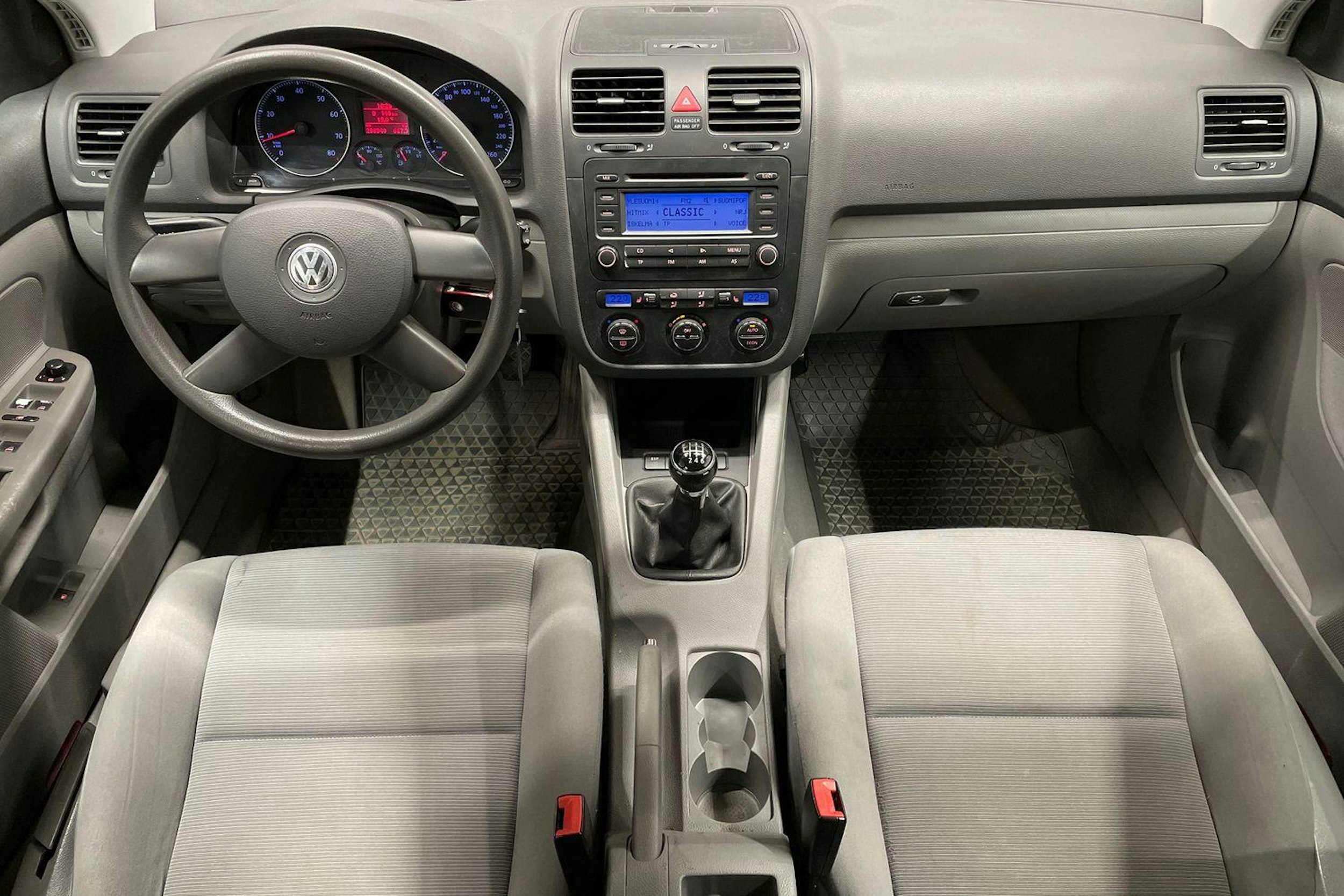 harmaa Volkswagen Golf 2004 kuva 7.