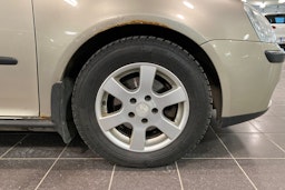 Ruskea (beige) Volkswagen GOLF 2005 kuva 10.