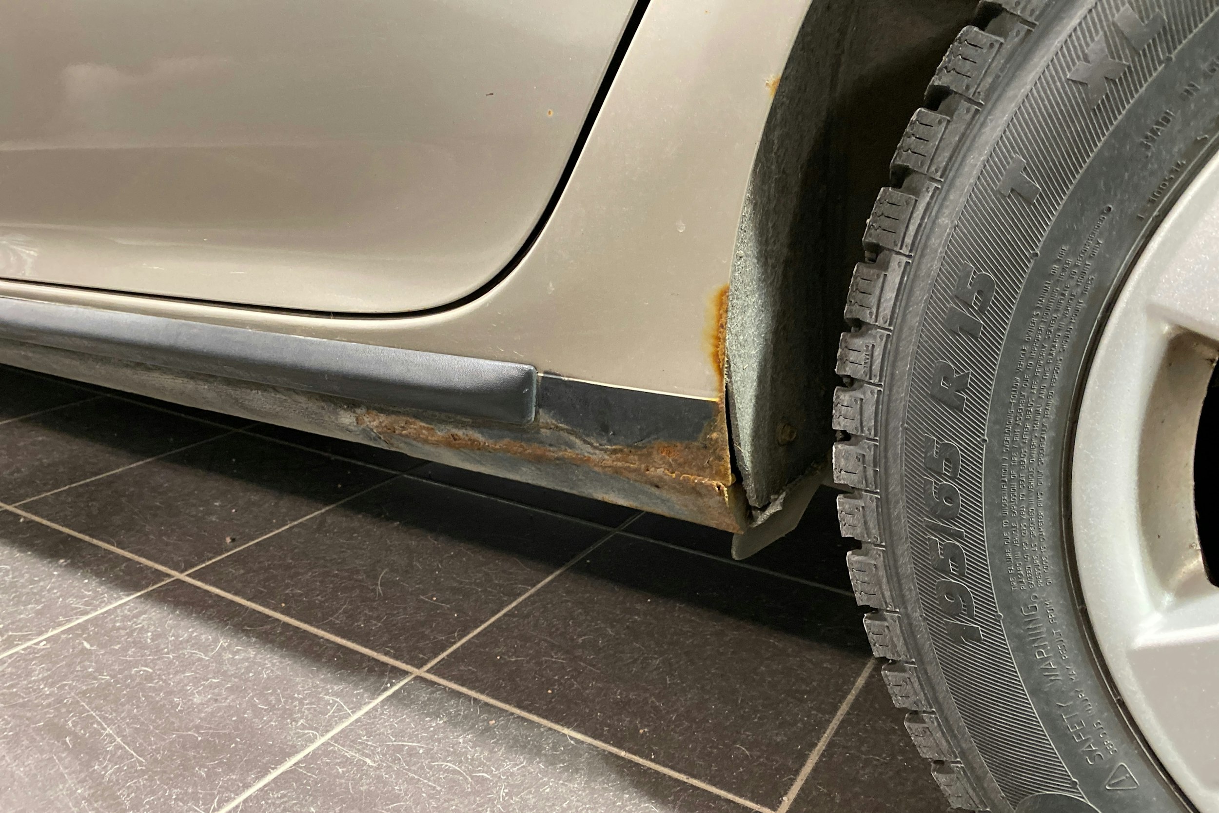 Ruskea (beige) Volkswagen GOLF 2005 kuva 21.