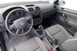 harmaa Volkswagen Golf 2005 kuva 7.
