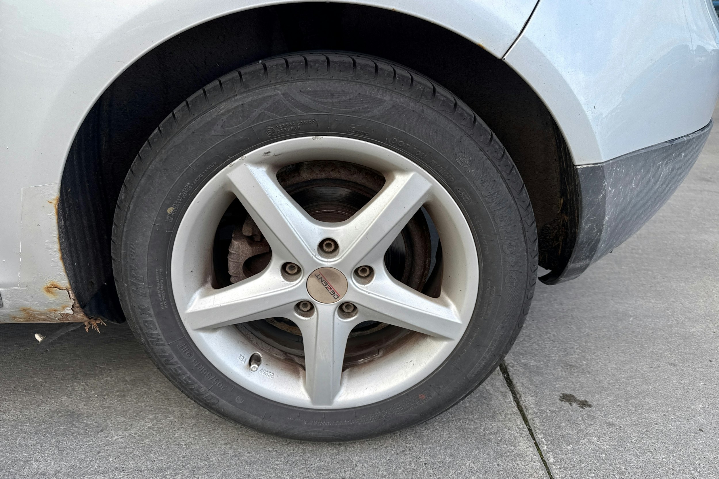 harmaa Volkswagen Golf 2005 kuva 9.