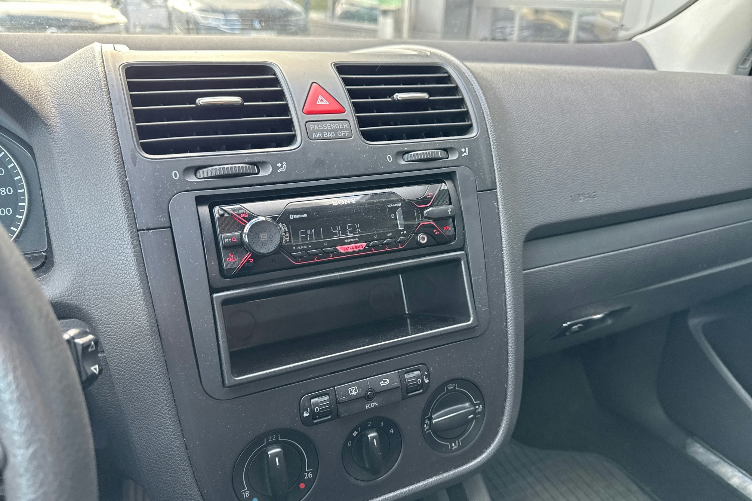 harmaa Volkswagen Golf 2005 kuva 12.