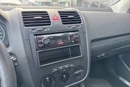 harmaa Volkswagen Golf 2005 kuva 12.