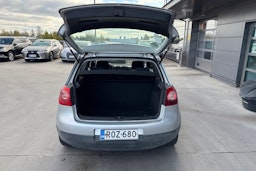 harmaa Volkswagen Golf 2005 kuva 15.