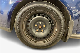 sininen Volkswagen Golf 2005 kuva 9.