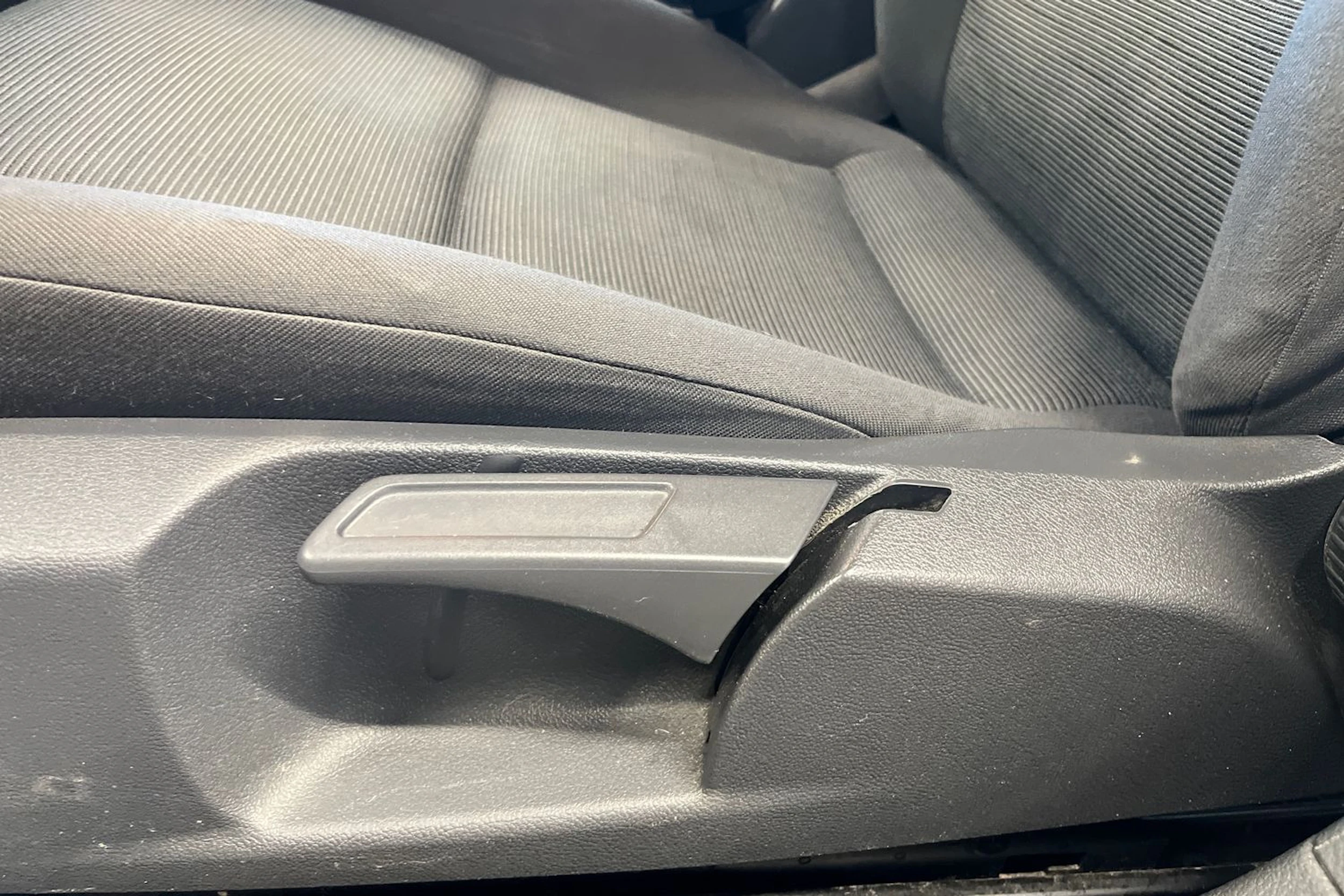 sininen Volkswagen Golf 2005 kuva 12.