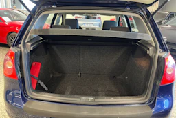 sininen Volkswagen Golf 2005 kuva 19.