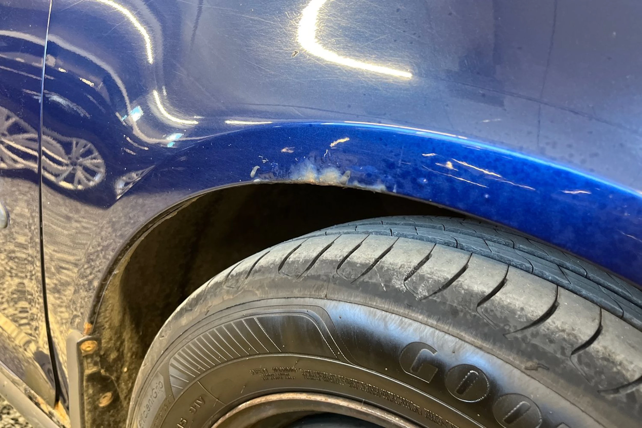 sininen Volkswagen Golf 2005 kuva 22.