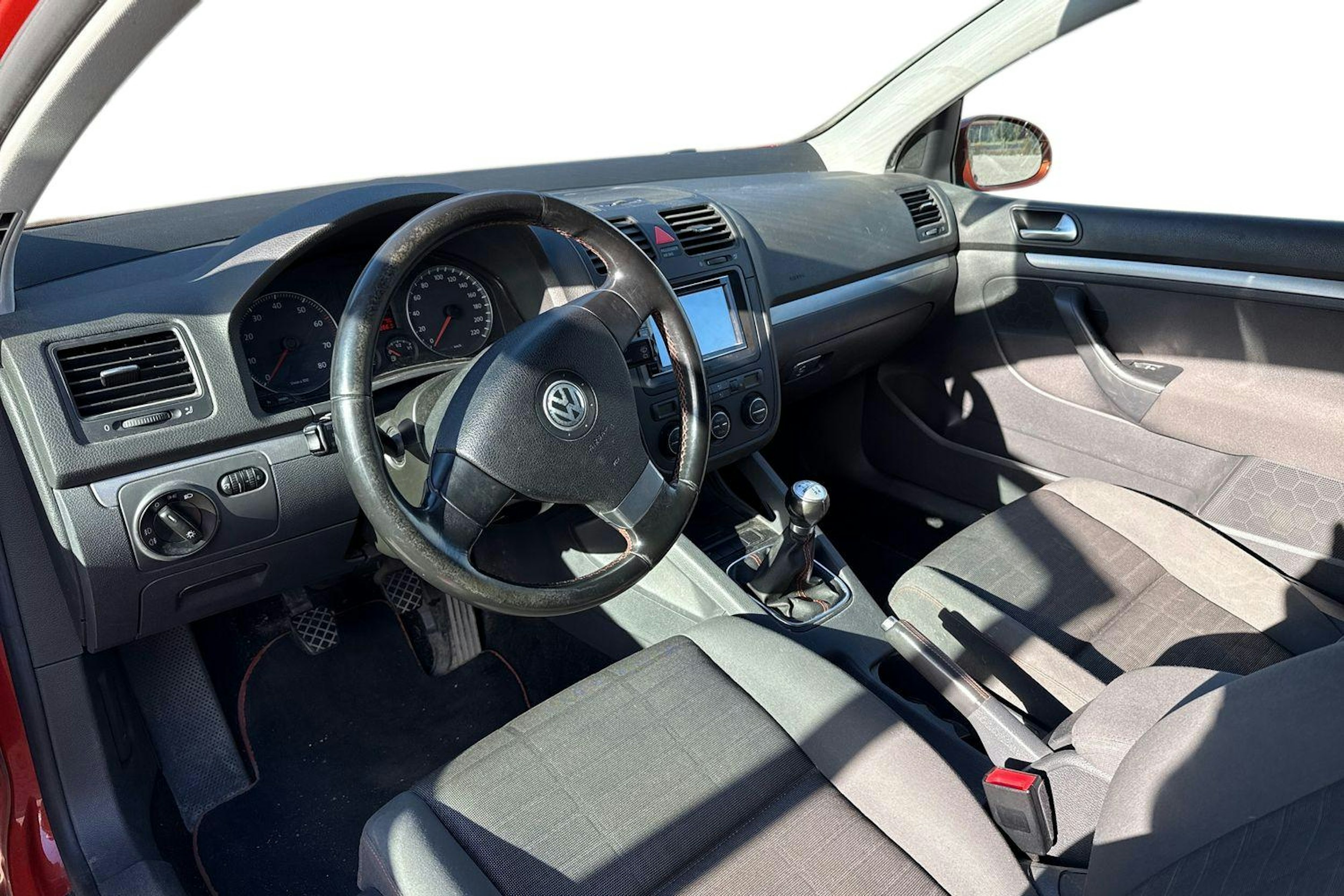 oranssi Volkswagen Golf 2006 kuva 3.
