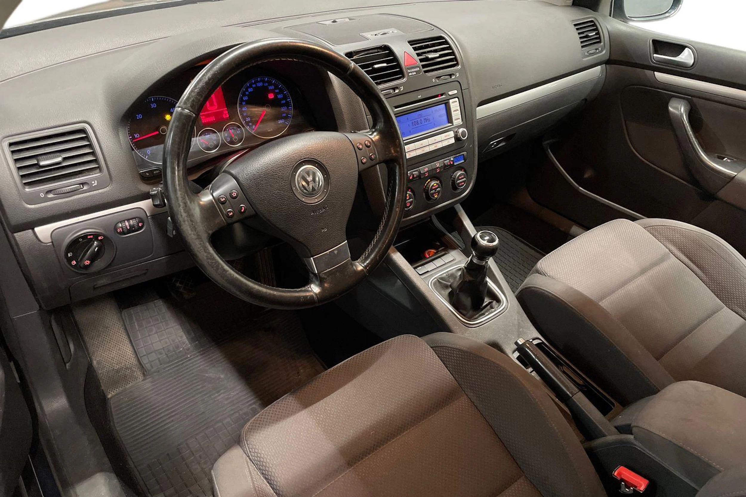 sininen Volkswagen Golf 2006 kuva 6.