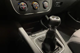 sininen Volkswagen Golf 2006 kuva 13.