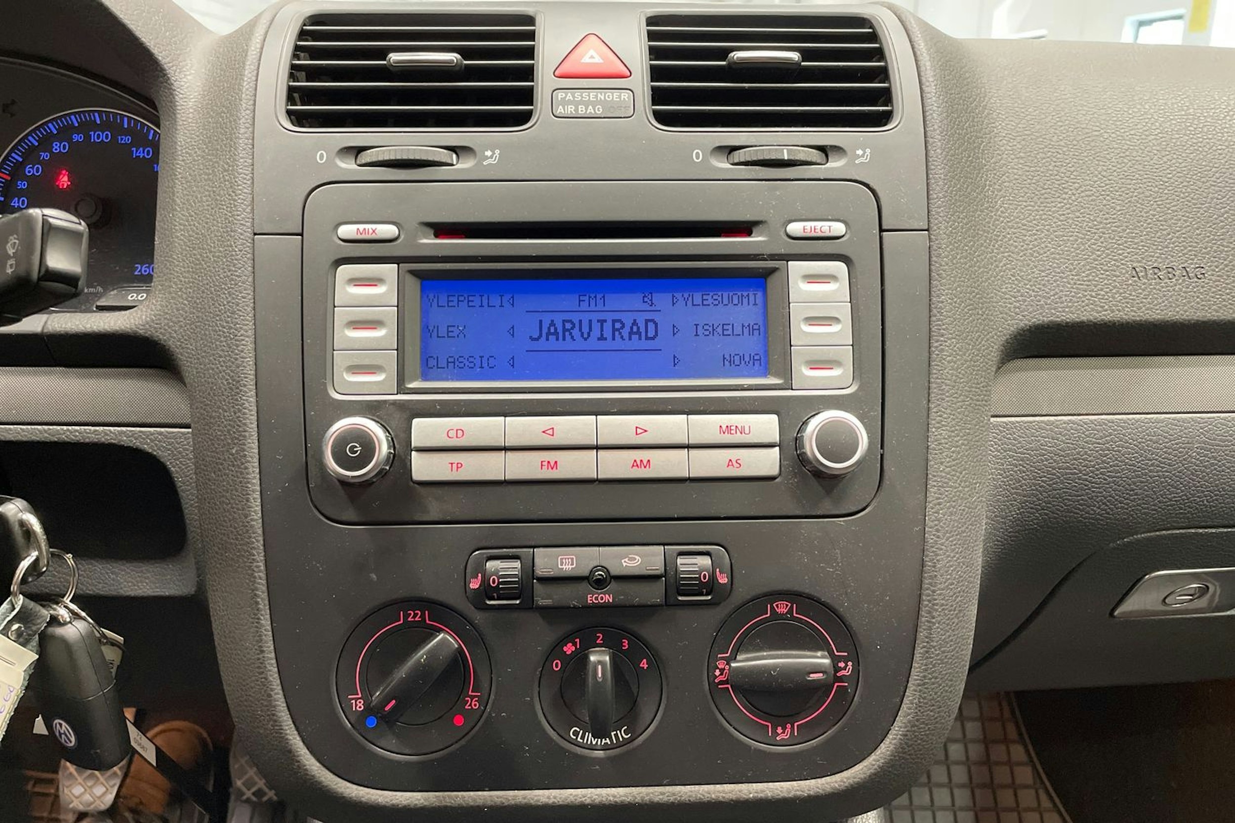 Punainen Volkswagen GOLF 2006 kuva 13.
