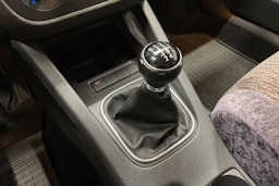 Punainen Volkswagen GOLF 2006 kuva 14.