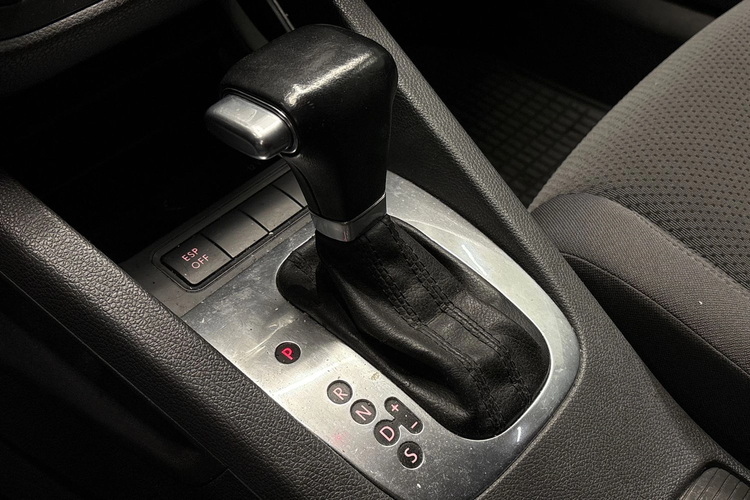 harmaa Volkswagen Golf 2007 kuva 21.