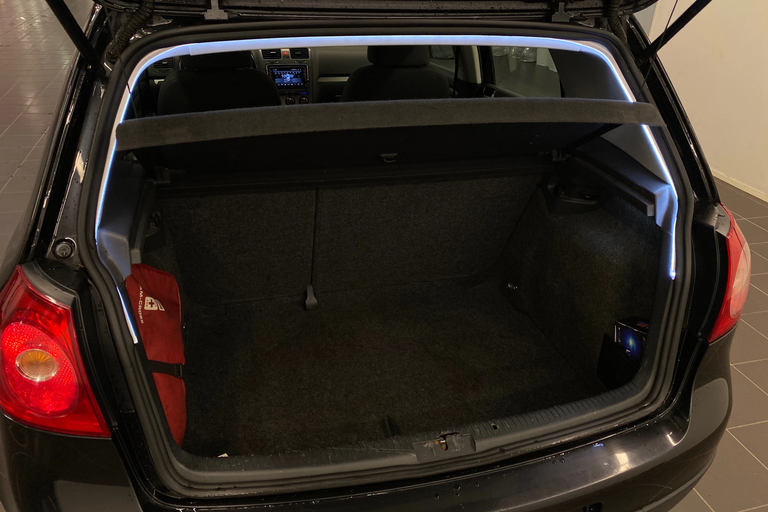 musta Volkswagen Golf 2007 kuva 11.