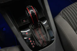 musta Volkswagen Golf 2007 kuva 28.