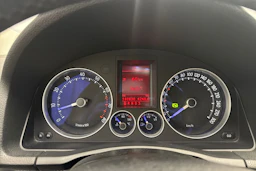 sininen Volkswagen Golf 2007 kuva 13.