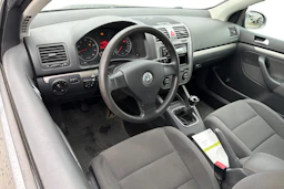 harmaa Volkswagen Golf 2007 kuva 6.