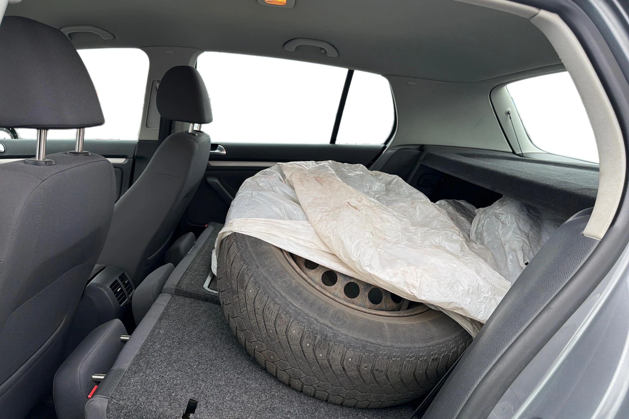 harmaa Volkswagen Golf 2007 kuva 8.