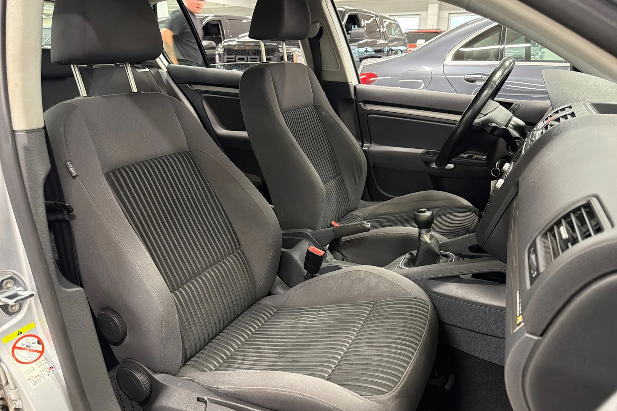 Hopea Volkswagen GOLF 2007 kuva 12.