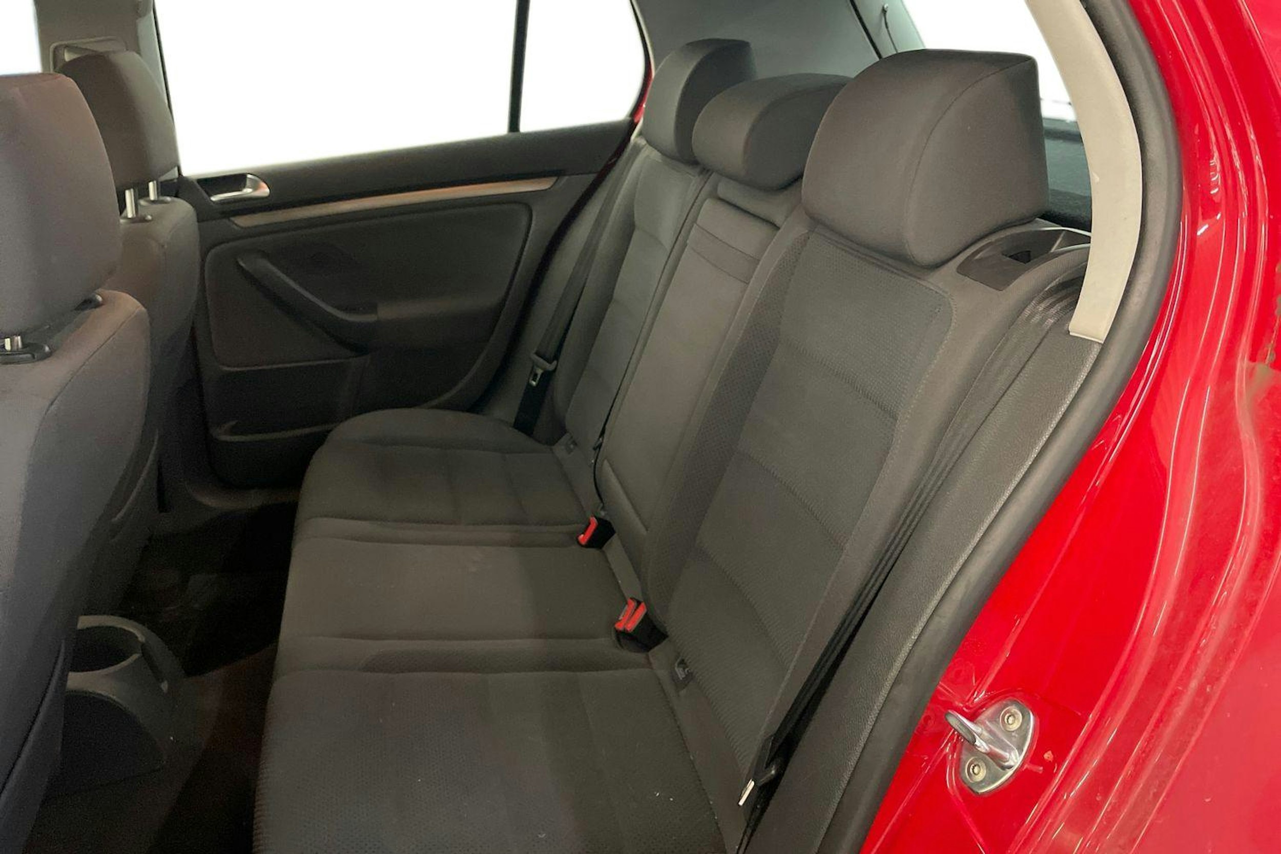 Punainen Volkswagen GOLF 2007 kuva 8.