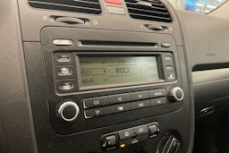 Punainen Volkswagen GOLF 2007 kuva 14.