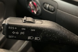 Punainen Volkswagen GOLF 2007 kuva 15.