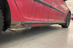 Punainen Volkswagen GOLF 2007 kuva 26.