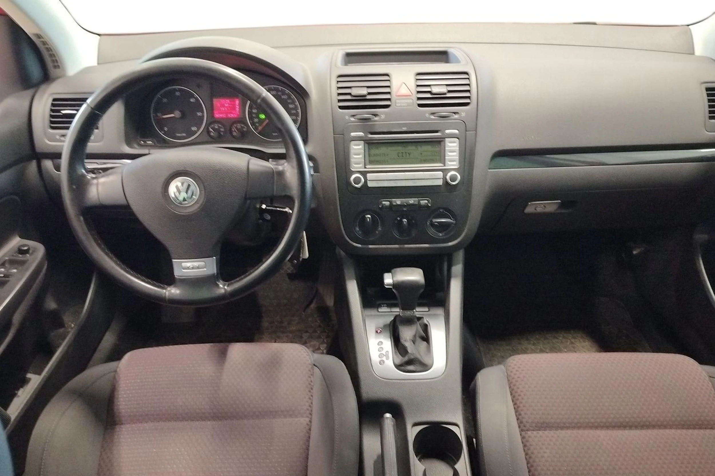 punainen Volkswagen Golf 2008 kuva 7.