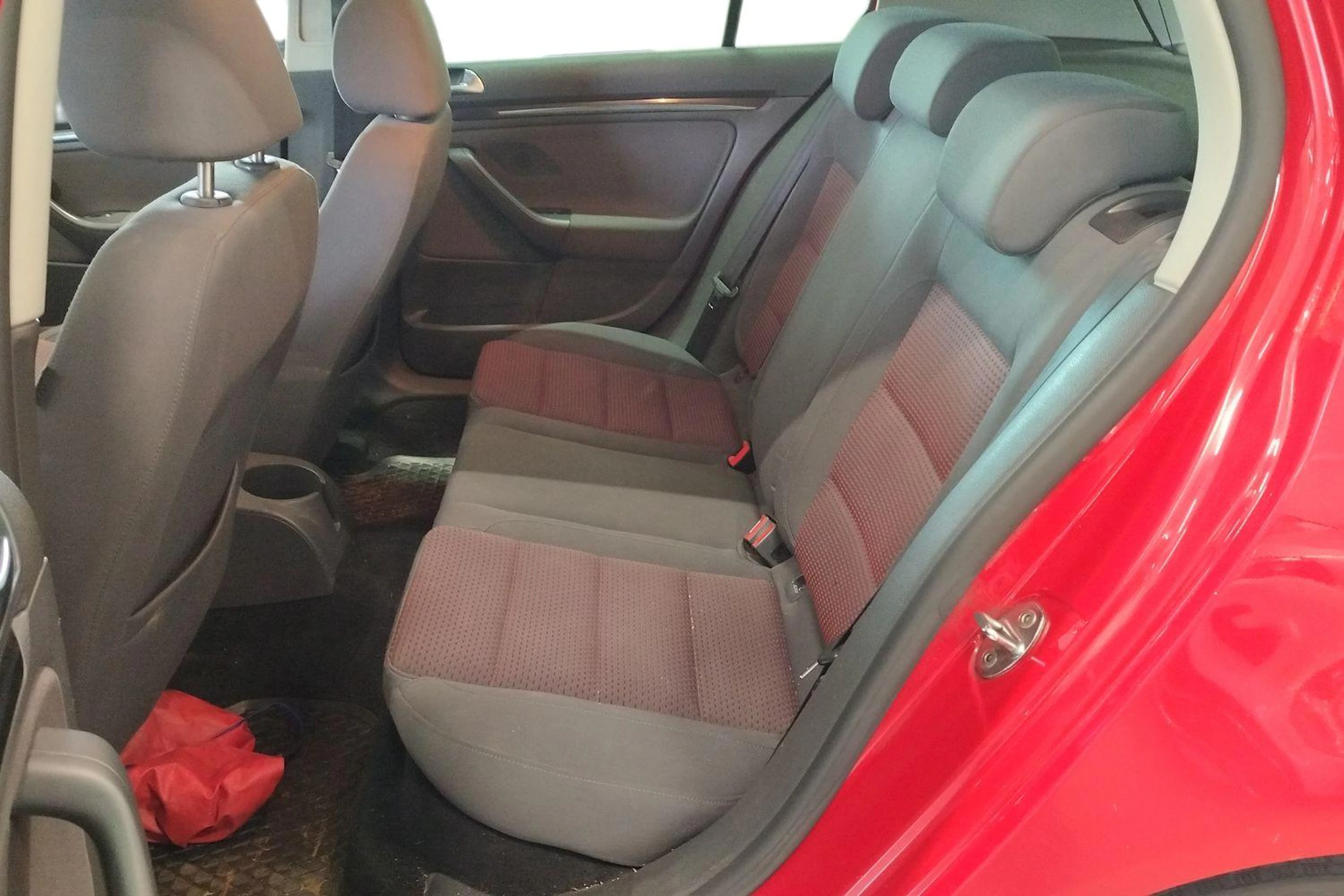 punainen Volkswagen Golf 2008 kuva 8.