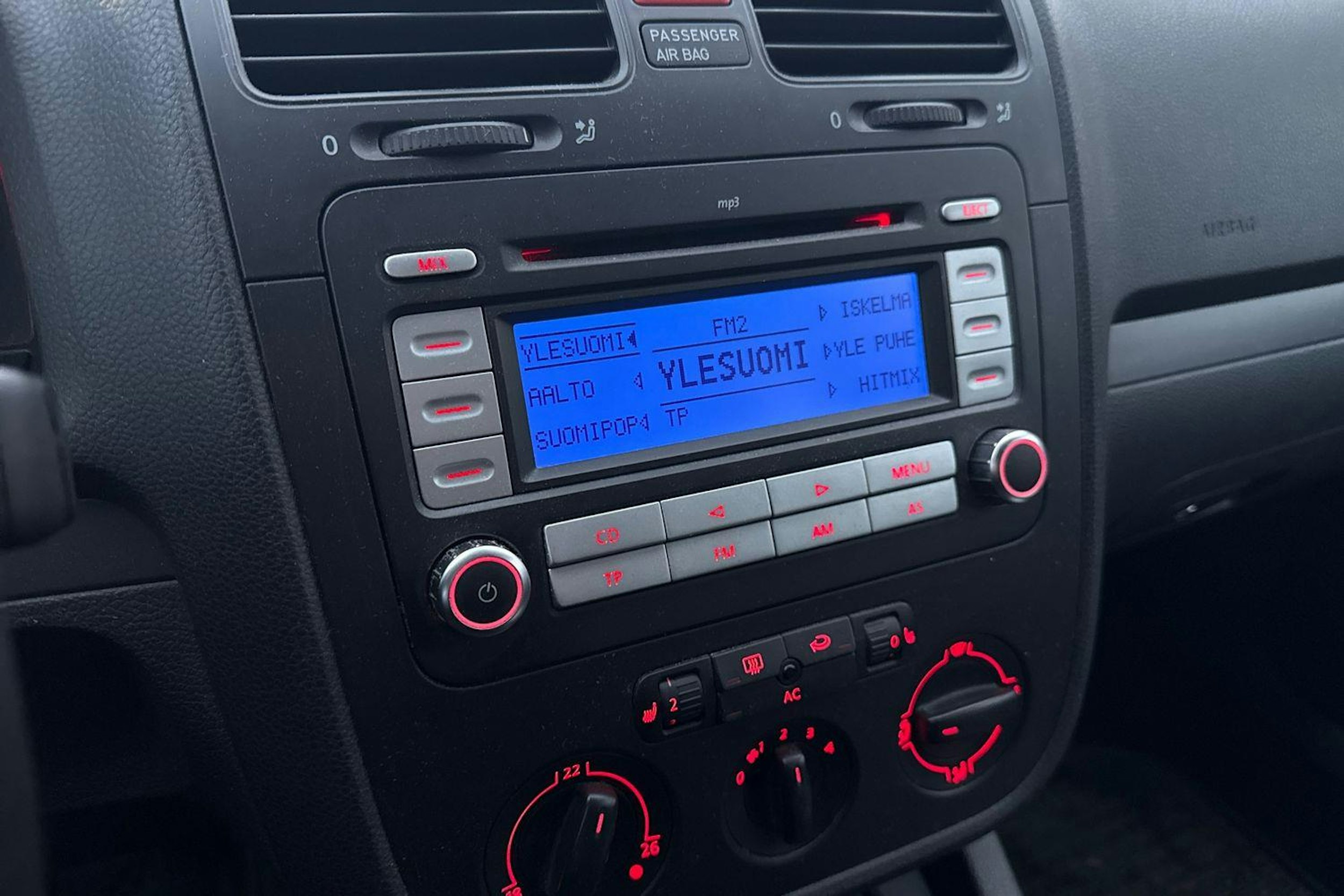 Ruskea (beige) Volkswagen GOLF 2008 kuva 12.