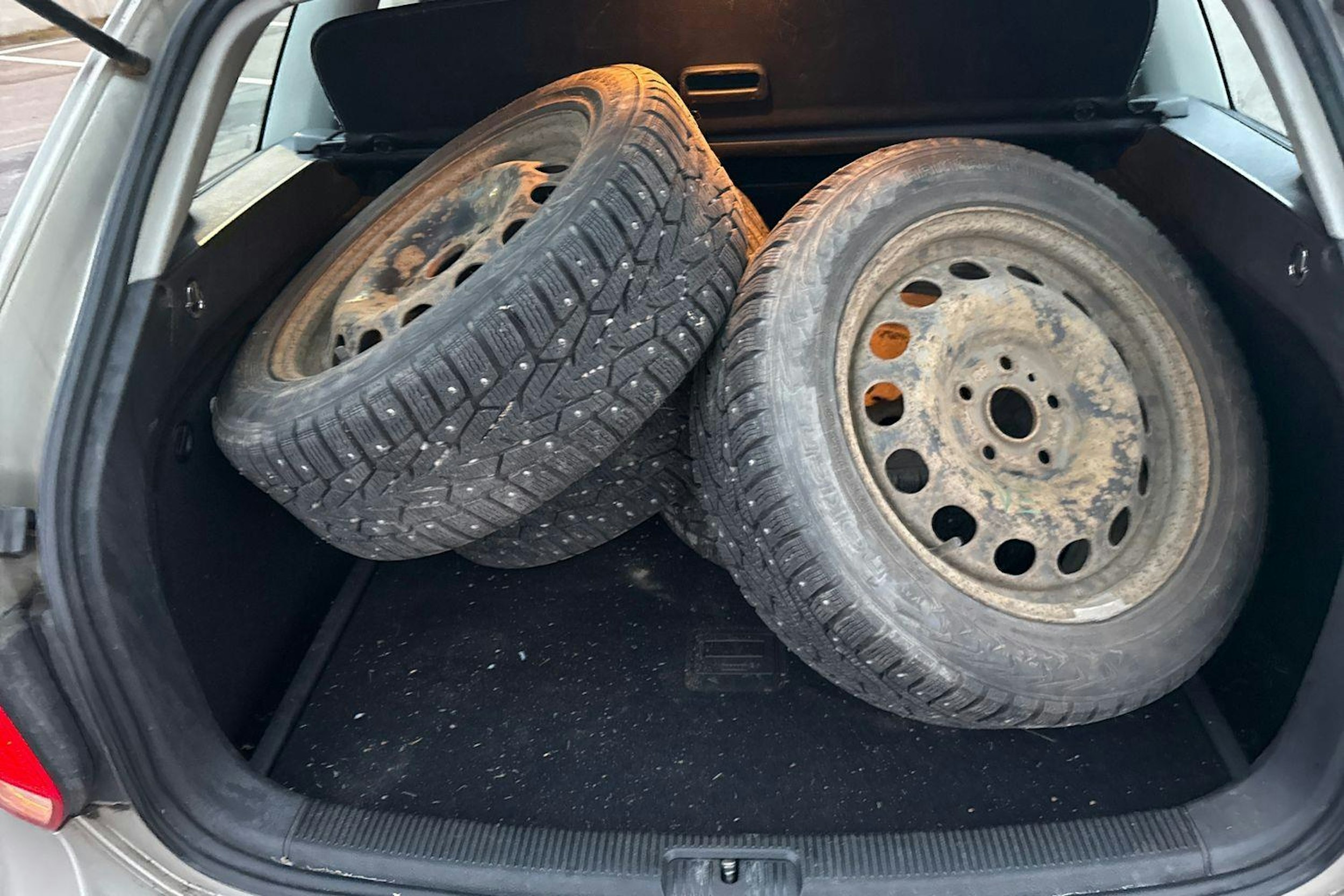 Ruskea (beige) Volkswagen GOLF 2008 kuva 21.